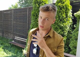 Rozkochał w sobie miliony fanek po to, żeby zrezygnować z disco polo?