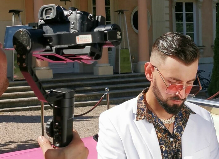 „Różowe Versace„ – Książę latino Matt Palmer zapowiada nowy hit! Wiemy kiedy premiera!