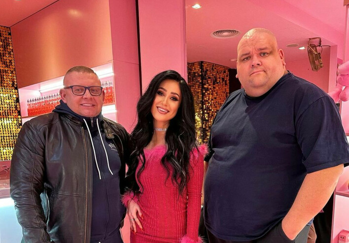 „Rozpieszczona dama„ hitowy numer Roxaok podbija polski internet! Rewelacyjny wynik młodej wokalistki!