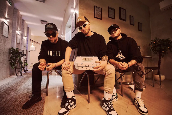 Rozwiąż rebus i zgarnij nagrodę! Łobuzy rozdają zaproszenia VIP na swój koncert! 