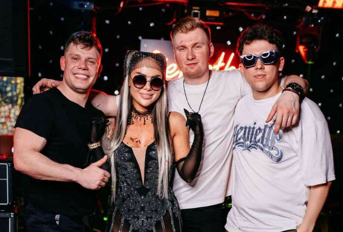 Sensacyjne zmiany w zespole Klaudii Zielińskiej! Znany muzyk odchodzi i zdradza powód!

