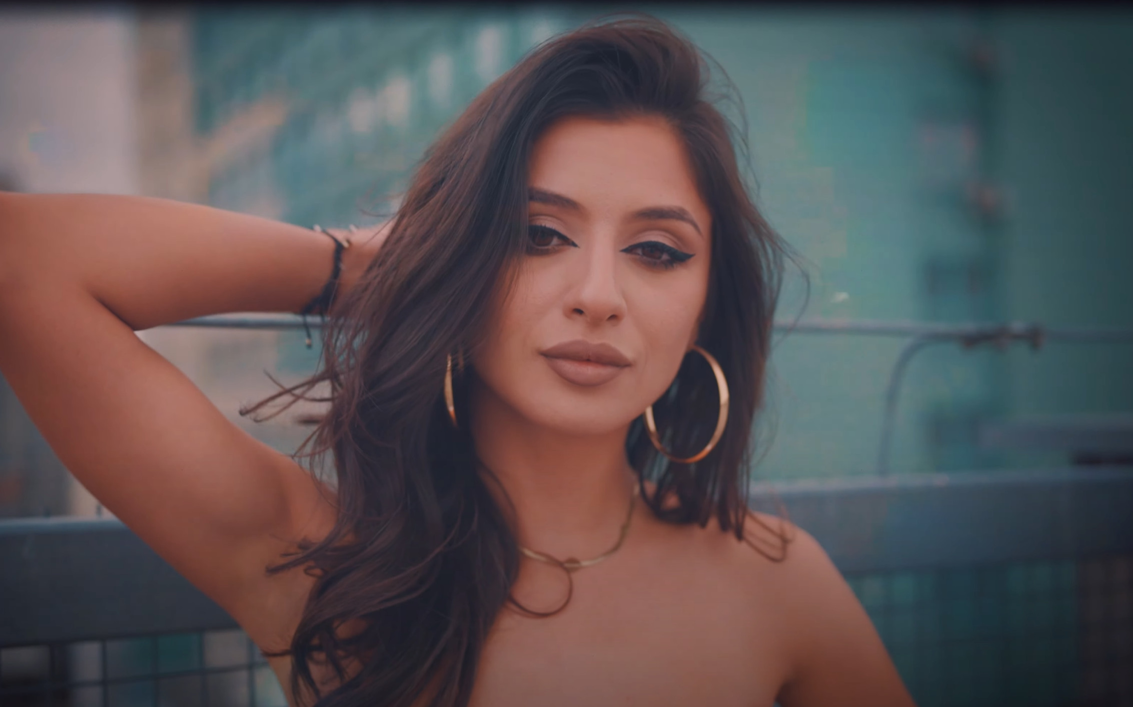 ShanteL prezentuje nowy singiel „Ta Pani” – zaskakująca zmiana brzmienia