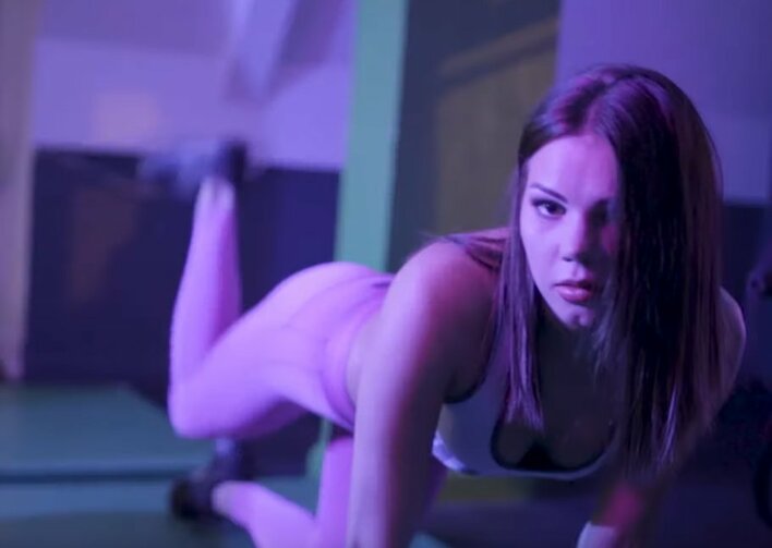 To jest najlepszy utwór disco polo do słuchania w samochodzie? Mocny klubowy beat dostępny już w sieci!