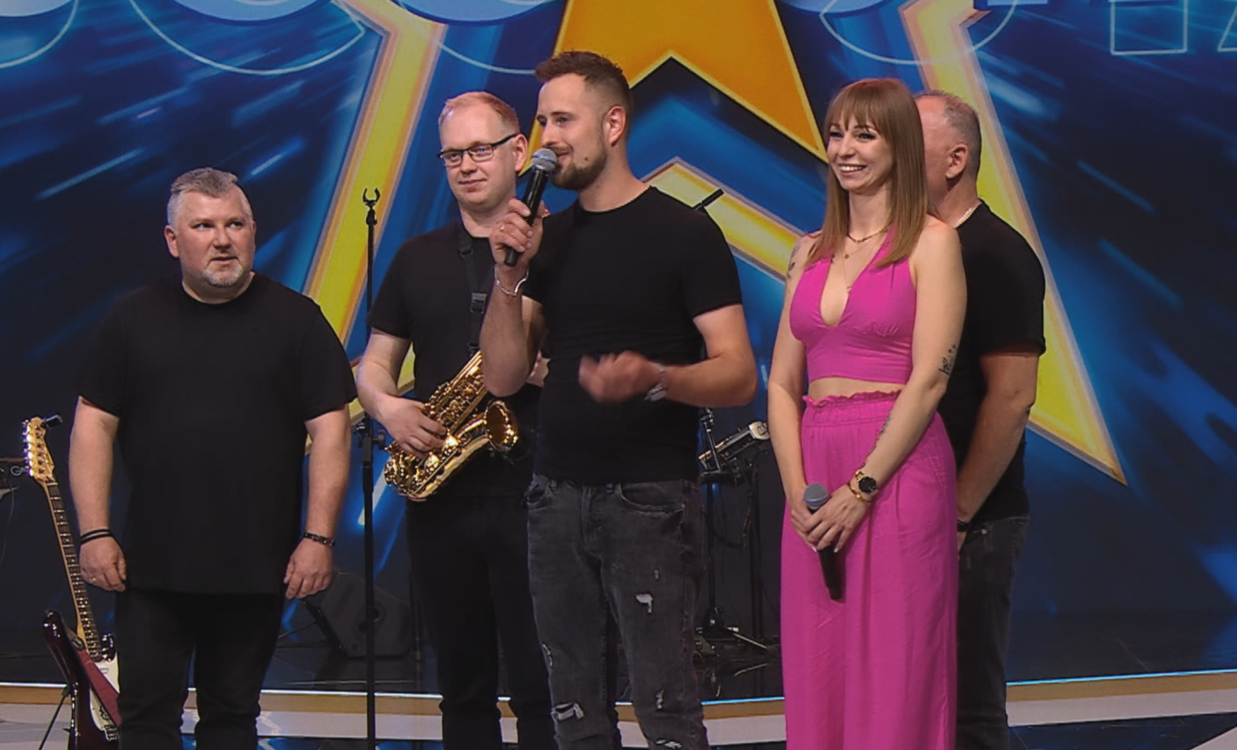 Skalsky Band w "DiscoStar" zachwycili wykonaniem "Mała figlara" z Zenonem Martyniukiem | VIDEO