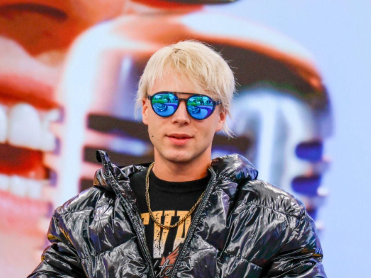 Skolim - o której wystąpi dziś podczas Sylwestrowej Mocy Przebojów Polsatu 2025/2026