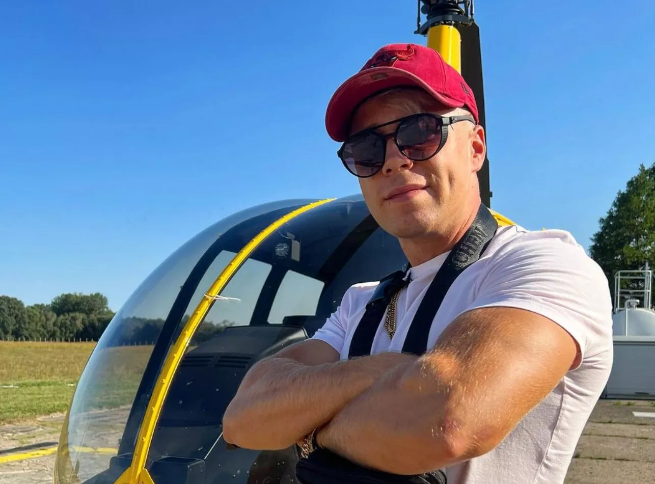 Co za mięśnie! Konrad Skolim Skolimowski odsłonił nagi tors! Co na to fanki disco polo?!