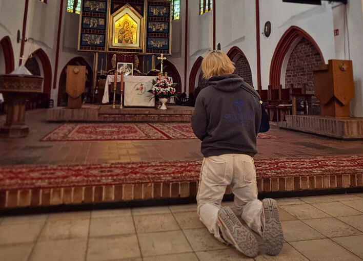 Skolim dziękuje Bogu po dramatycznym wypadku – emocjonalny wpis z kościoła porusza

