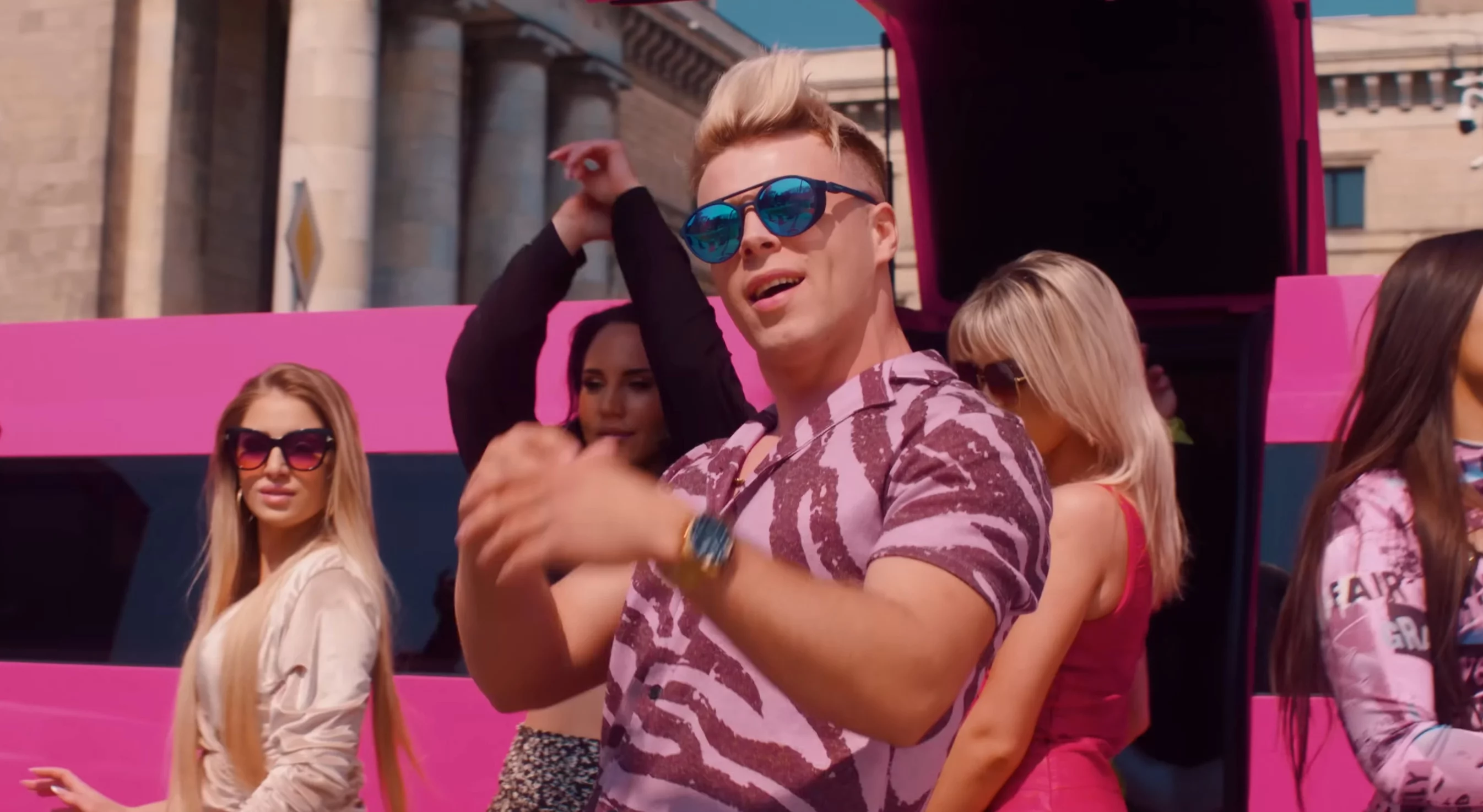 Skolim numerem jeden w Polsce. „Wyglądasz idealnie" pobiło rekord Sławomira na YouTube