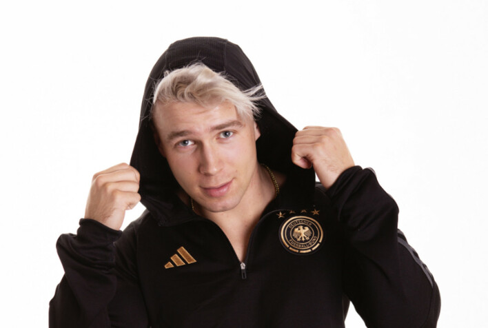 Skolim w akcji! Posłuchajcie jego najnowszy hit „Temperatura„ na żywo! Mamy nagranie! 