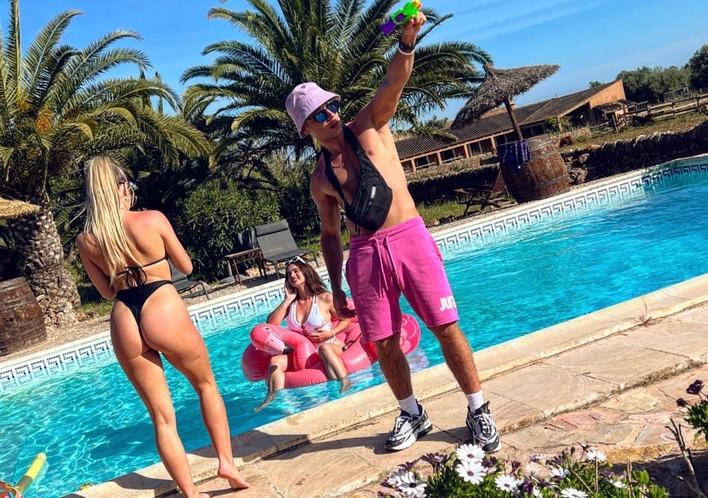 Skolim z nowym teledyskiem! Król Latino kręci klip na Majorce!