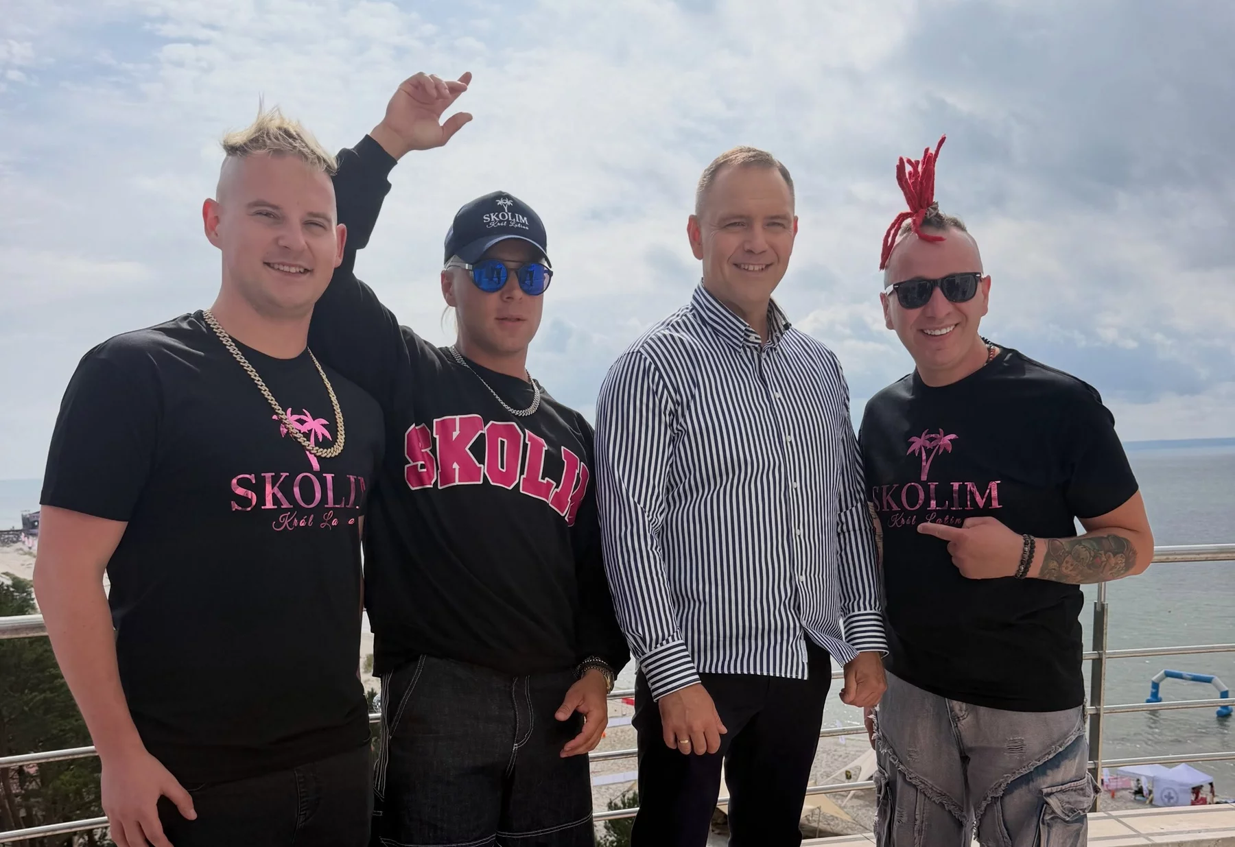 Skolim zagrał u prezydenta w Juracie! Wspólne zdjęcie chłopków z Karolem Nawrockim