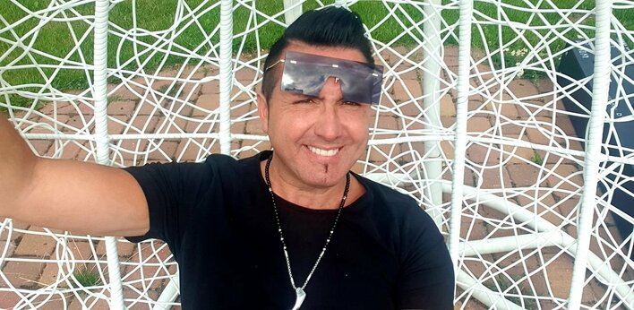 Kontrowersyjne zdjęcie gwiazdy disco polo! "Maść na ból d**y dla hejterów muzyki disco polo!