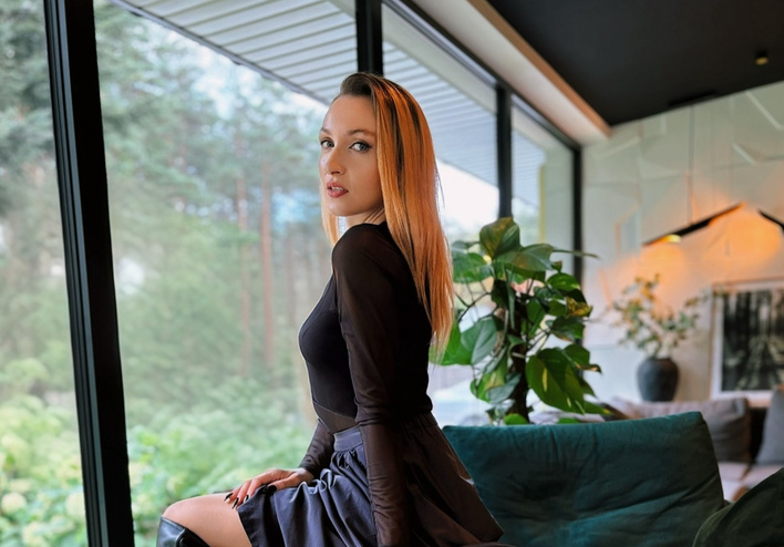 Skynova pokazuje swoje drapieżne oblicze tak wygląda gwiazda disco polo w czarnej kreacji