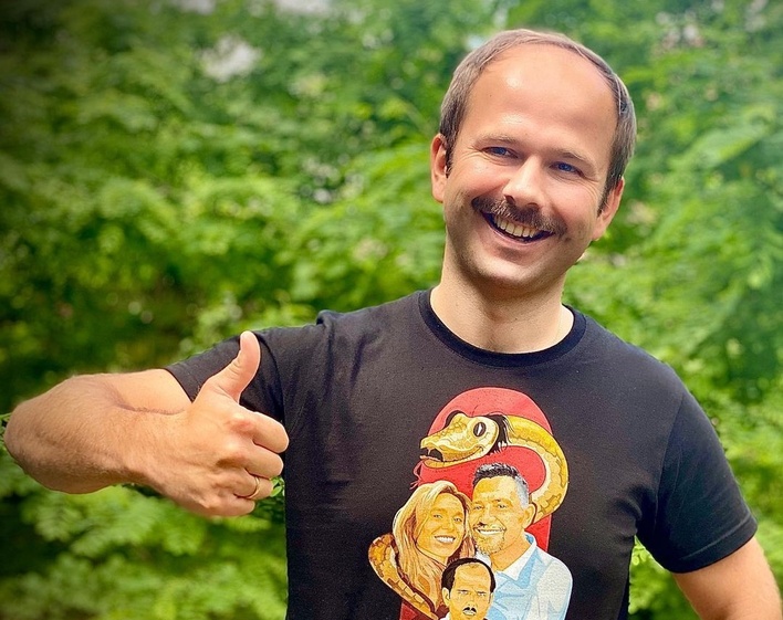 Sławomir gwiazdą światowego reality show! Emisja odcinków z artystą rock-polo już dzisiaj w sieci! 