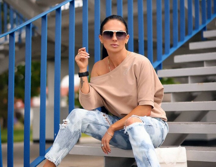 Śliczna gwiazda disco polo na ustach wszystkich! Artystka zachwyciła w bardzo ponętnym stroju!