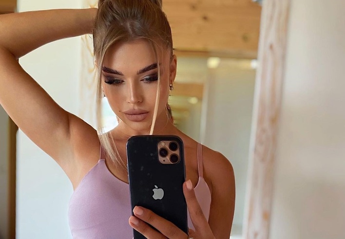 Znana gwiazda ze świata disco polo pokazała swój kształtny biust! Ten widok wywołał lawinę komentarzy! 