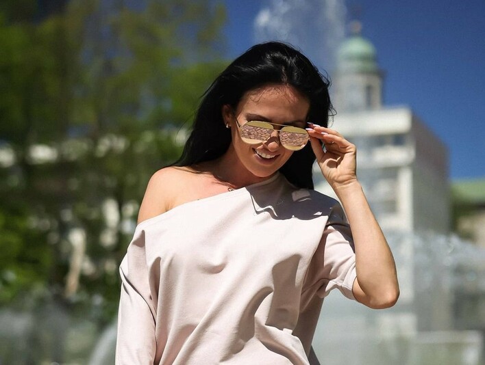 Prześwitująca kreacja ślicznej gwiazdy disco polo! To co pokazała, rozpaliło internet! 