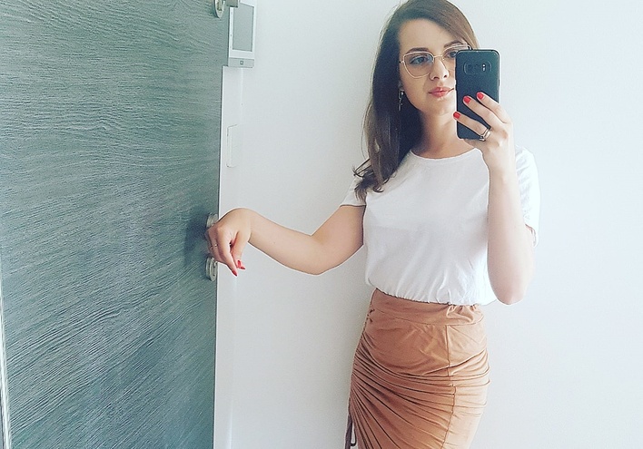 Śliczna wokalistka disco polo odważnie odsłoniła dekolt! Fani komentują gorące FOTO! ”Pięknie wyglądasz”