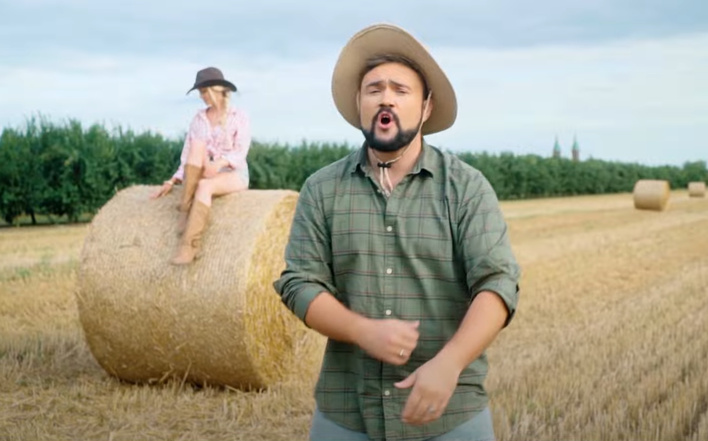 Soleo z nowym przebojem „Zabierz mnie na wakacje” w tanecznym stylu