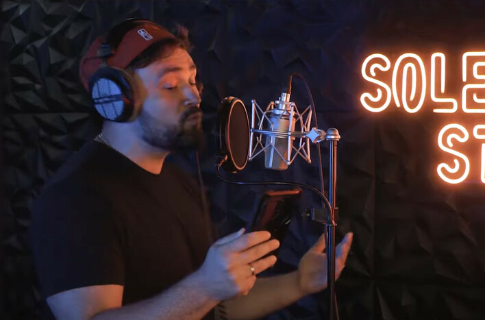 SOLEO zaskakuje fanów! Nowa wersja ”U cioci na imieninach” podbija internet

