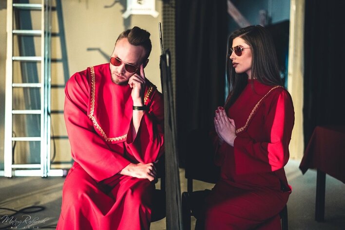 Spowiedź, ksiądz i surrealistyczny świat! Zaskakująca premiera w disco polo!