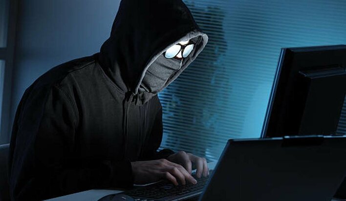 Stracili wszystko! Hakerzy włamali się na konto zespołu disco polo!