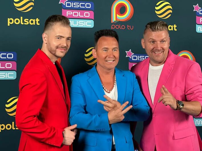 Stylizacje gwiazd disco polo! Znani artyści w najmodniejszych fasonach? Co za kolory! 