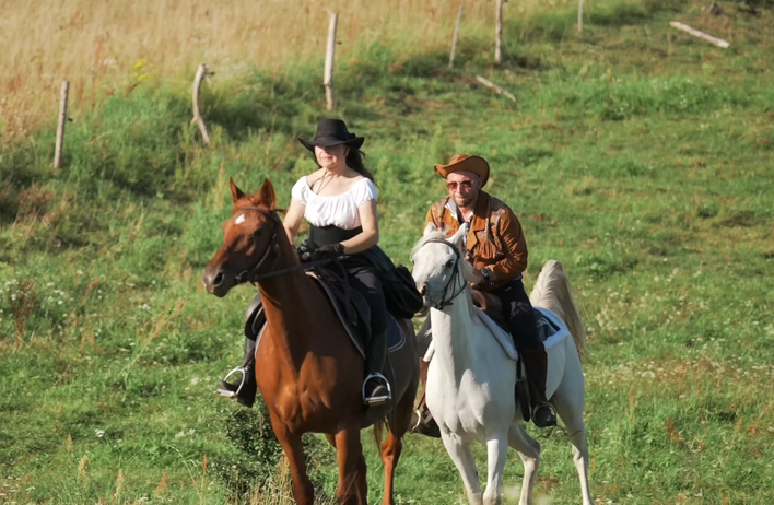 Subacik z nowym hitem! „Ona kręci” rozgrzała YouTube do czerwoności! Milion na koncie! 