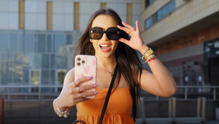 Sukces na rynku disco polo! Radek Karczewski i jego viralowy hit „Dziewczyna z tik tok-a„ podbija YouTube! Coś niesamowitego!