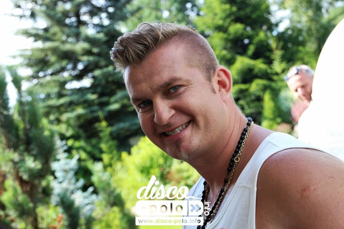 Swoje urodziny obchodzi dzisiaj: Marek Szczepański ( Active) | Czego życzycie artyście?