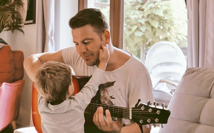 Sylwester Gazda Power Play z synem?! Wyglądają jak dwie krople wody?! [Zdjęcia]