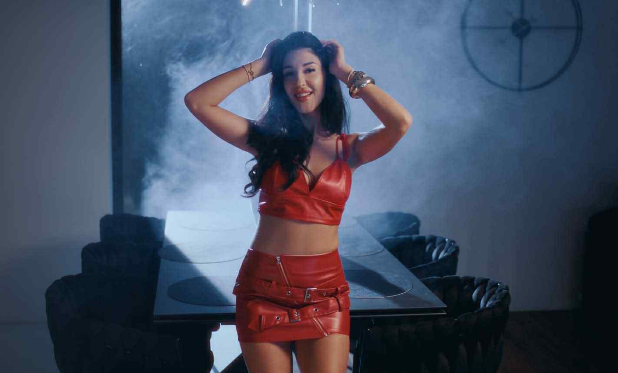 Sylwia Kossakowska prezentuje nowość „Ona chciała”. Zobacz przedpremierę! 