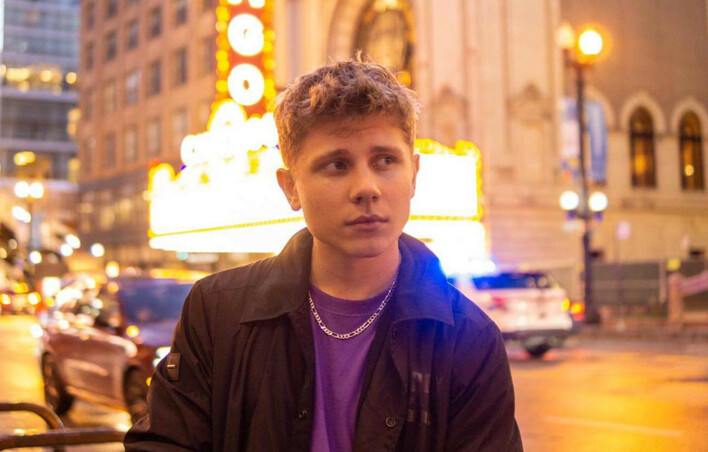 Syn gwiazdy disco polo na scenie z ojcem! Są jak dwie krople wody! Zrobi wielką karierę?