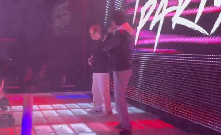 Syn Patryka Pegzy After Party zaśpiewał razem z ojcem! Posłuchajcie jak brzmi w utworze „Ona lubi pomarańcze„