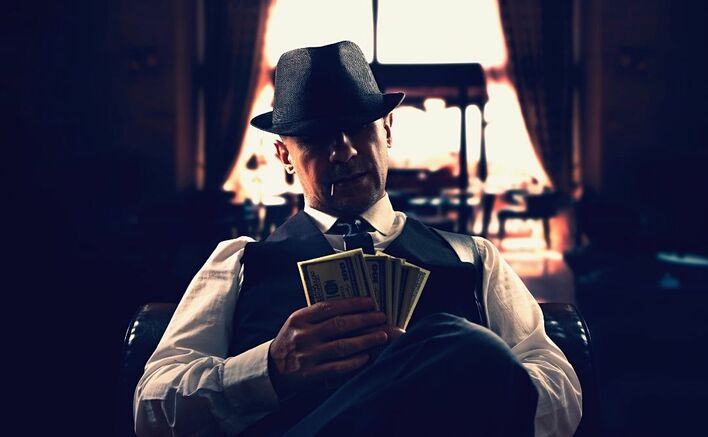 SZOK! Gwiazdor disco polo przyłapany w samym centrum mafijnego świata! 