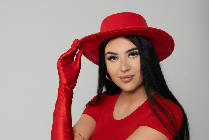 Szok w disco polo! Zmiana w uwielbianej grupie! Kim jest nowa wokalistka zespołu disco polo?
