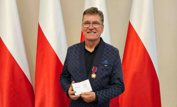 Szok w świecie disco polo! Świerzyński z Bayer Full uhonorowany przez Andrzeja Dudę – fani nie dowierzają

