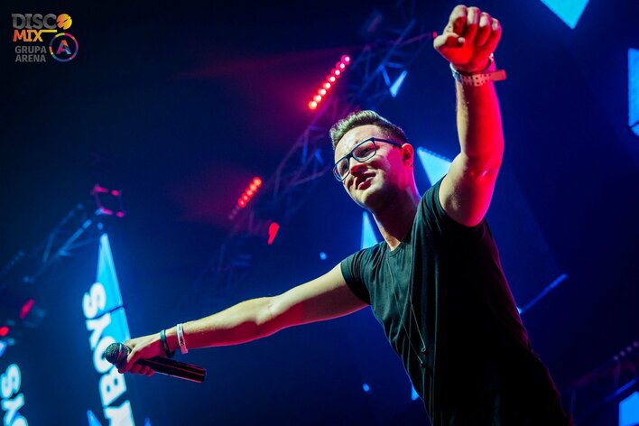 SZOK! Zobacz jak wyglądał Jakub Urbański 17 lat temu! 