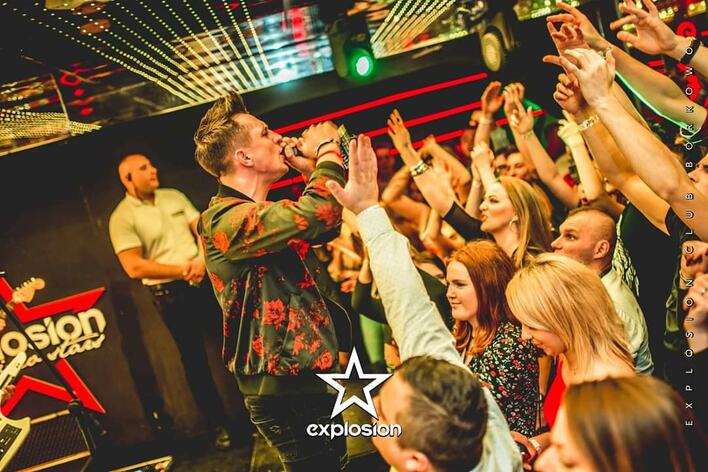 Szokująca informacja! Odszedł członek uwielbianego zespołu disco polo! Fani w smutku!