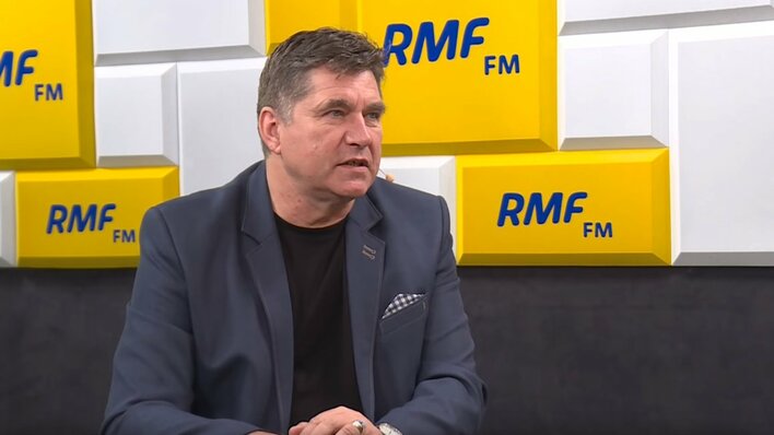 Szokujące słowa wokalisty disco polo! "Jak go tyłek szczypie to znaczy, że była dobra noc"! | VIDEO