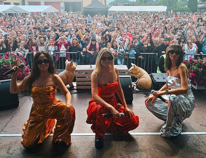 Tak gwiazdy disco polo Szpilki rozpoczęły sezon plenerowy w Grabicy! HITEM są Ich stroje - wokalistki podbiją serca Polaków?!