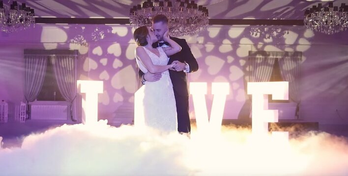 Łzy cisną się do oczu! To najpiękniejsza piosenka weselna na pierwszy taniec?!