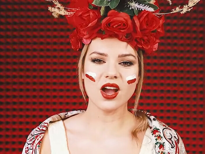 Coś niesamowitego! Gwiazda disco polo w zaskakujący sposób dopinguje piłkarzy przed meczem z Argentyną! To, co zrobiła, pomoże wygrać Polakom mecz?! 