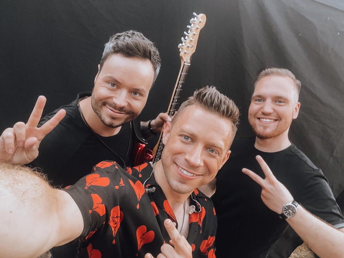 Tak publika się bawi na koncercie zespołu Masters! Posłuchajcie jak śpiewają hit pt. „Chcę„