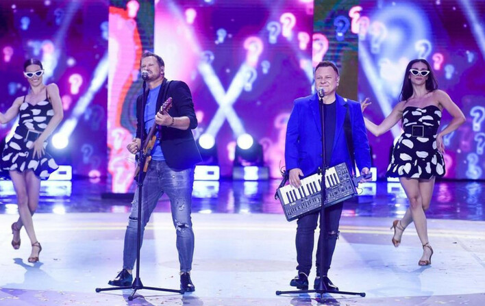 Tak gwiazdy disco polo imprezują w USA! Zobaczcie co działo się na scenie po występie zespołu Classic! Do akcji wkroczył Zenon Martyniuk! VIDEO