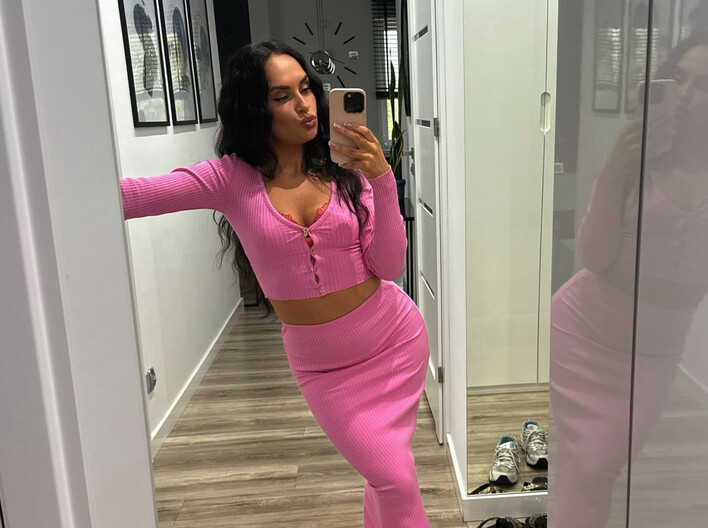 Tak wygląda Milena Grzywacz w szpilkach i mini! Wokalistka zespołu Dziewczyny przyciąga uwagę