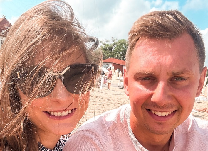 Tak wypoczywają gwiazdy disco polo nad polskim morzem! Paula i Jarek pokazali wyjątkowe chwile