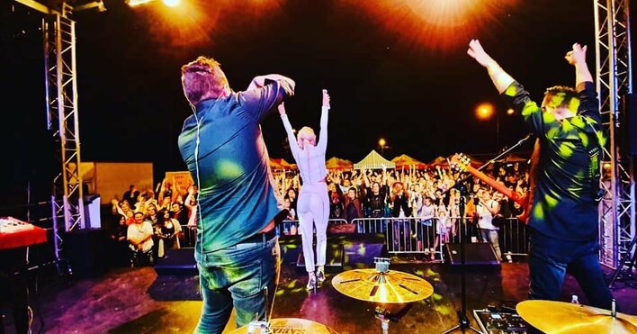 Tak znane gwiazdy disco polo ucierają nosa hejterom. Myśleliście, że udają?! 