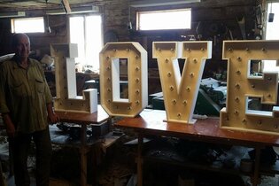 Taki dziadek to skarb! Adam Jurkowski poszerzył swoją ofertę weselną! 