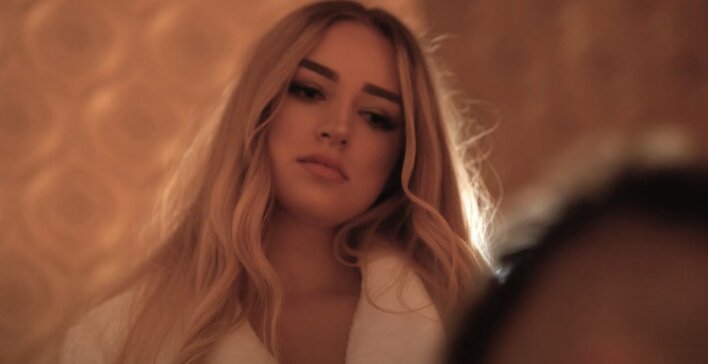 Taneczna propozycja od formacji disco polo! Piosenka  w mgnieniu oka zdobywa uznanie fanów w sieci.